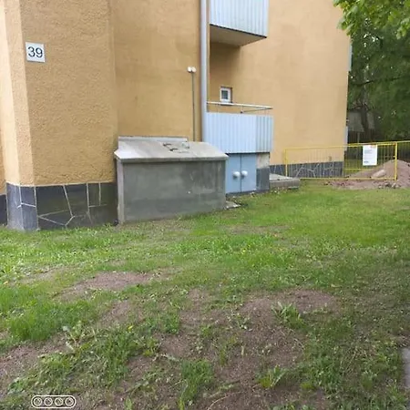 Parvekkeellinen Yksioe Kastussa, Erillinen Keittioe * Turku